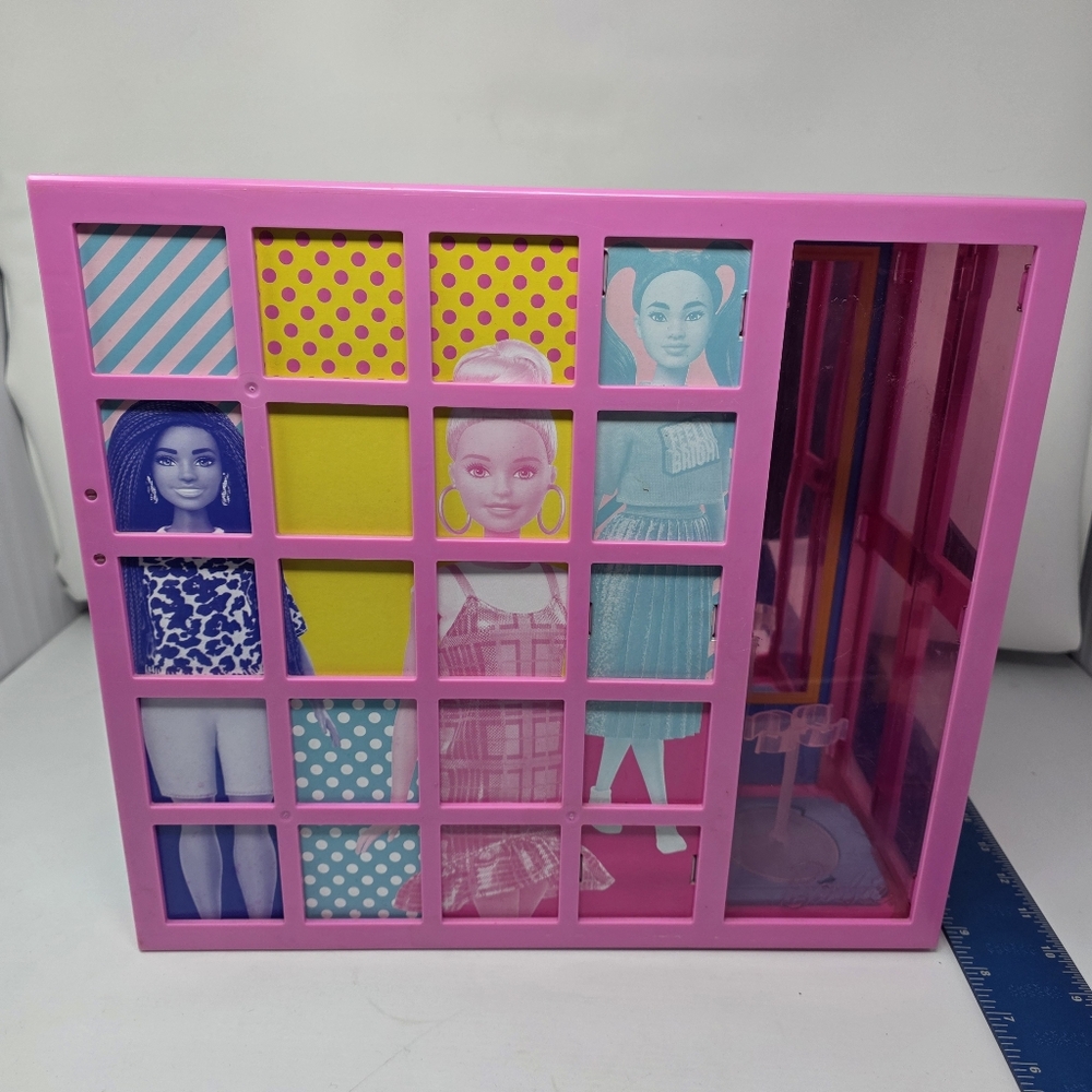 2019 Mattel Barbie Dream Closet Playset Folding Wardrobe Carry Case